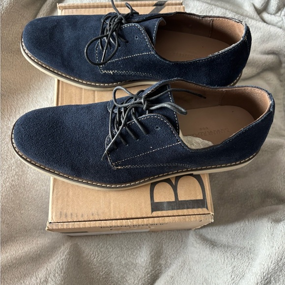 Banana Republic Men\'s Dark Blue Suede Oxfords main image 4